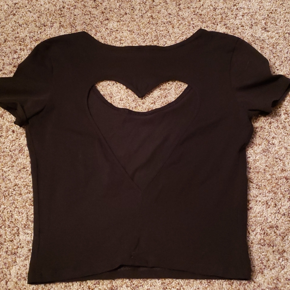 PINK crop top w/ heart back sz sm